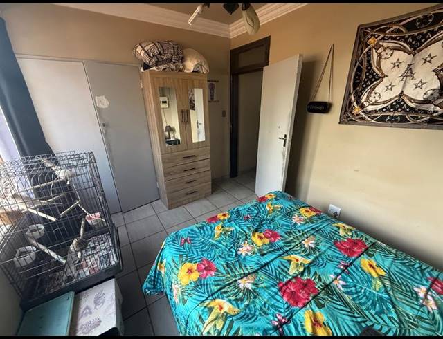 2 BEDROOM APARTMENT FOR SALE IN VANDERBIJLPARK CW 6